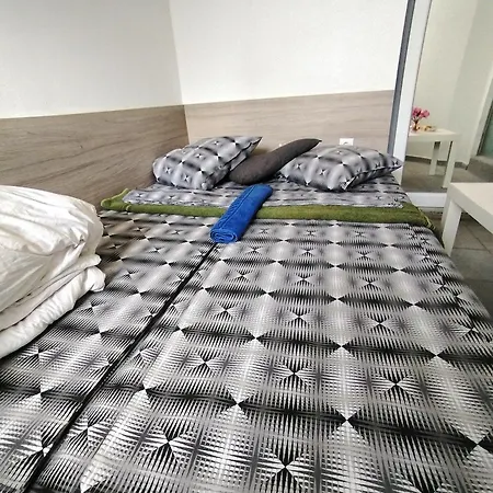 Compact Apartment *